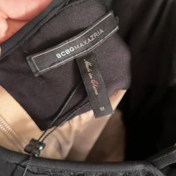 1 hour sale. BCBGMaxazria, black lace dress Medium - Picture 6 of 10